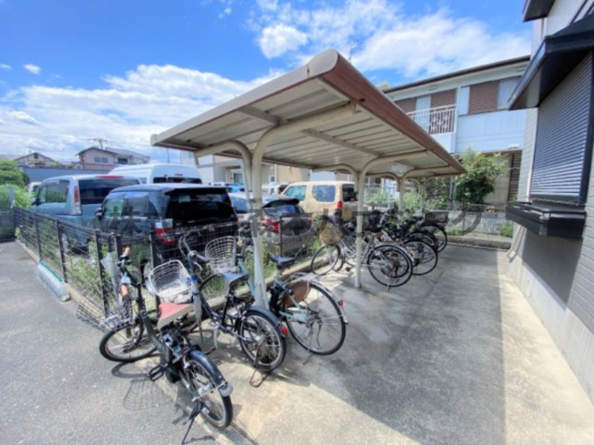 【その他共用部分】 | 　ディアコート堀溝 | 駐輪場です