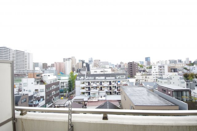 【バルコニー】