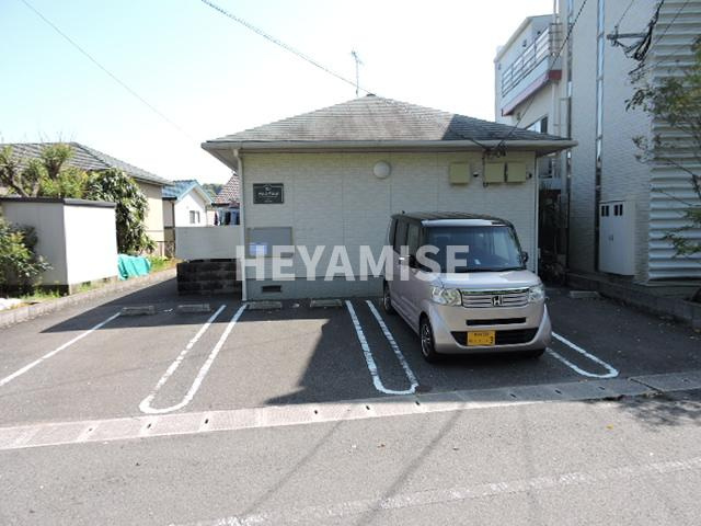 フレンドヒルの駐車場