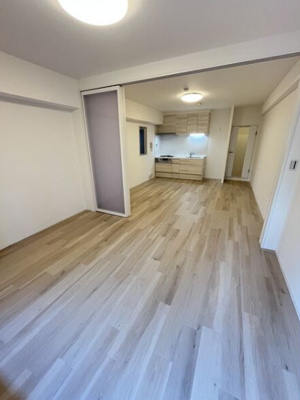 【居間・リビング】 | ADW Residence 谷町四丁目(旧アプリコ)