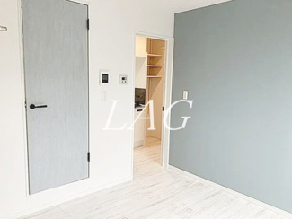 【居間・リビング】 | フルール | 洋室のお部屋です。