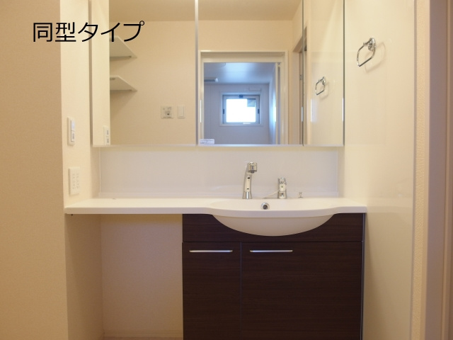 Ｄ－ｒｏｏｍ北本郷の洗面所