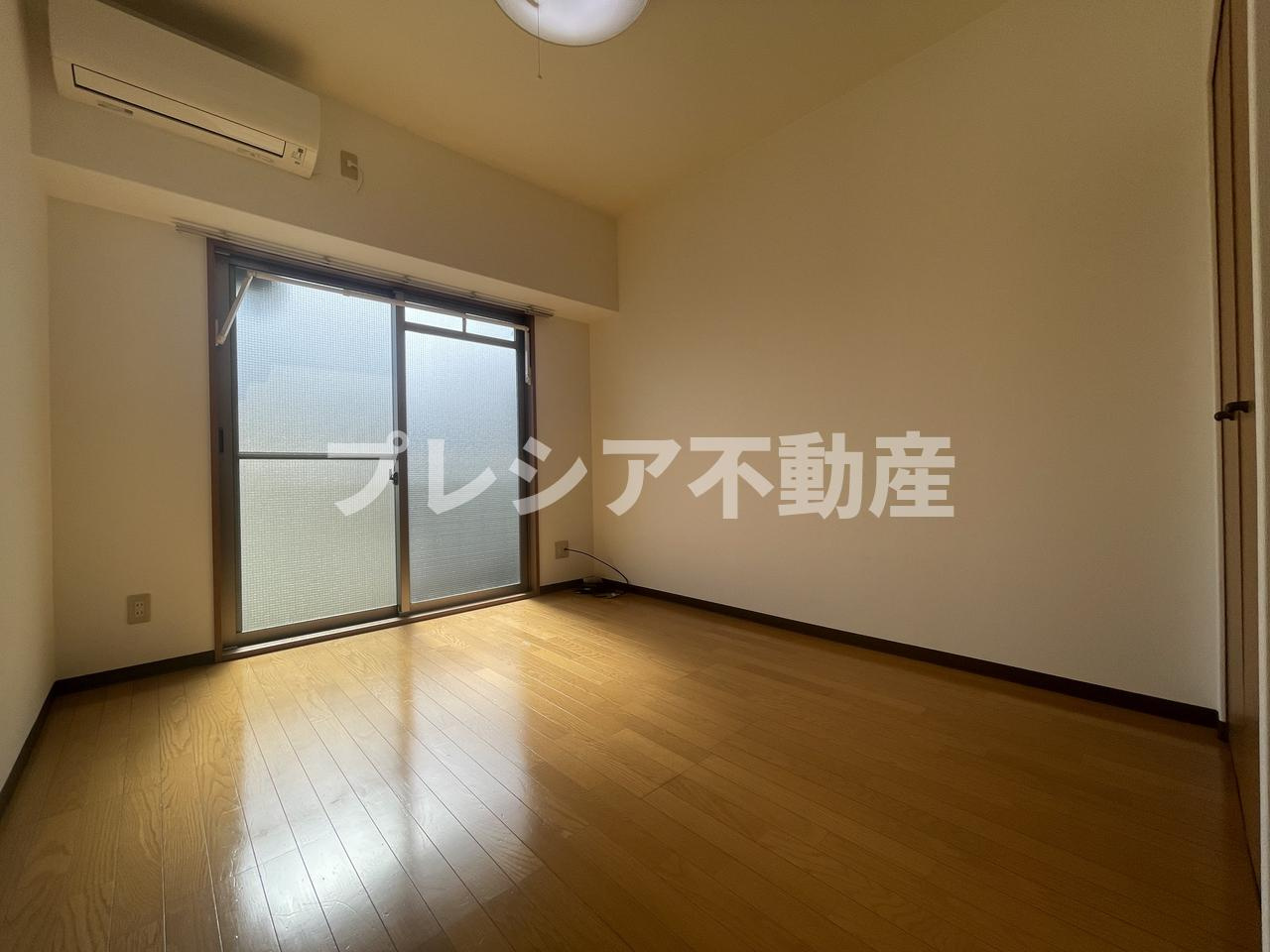 パルメーラ甲子園口の居間・リビング