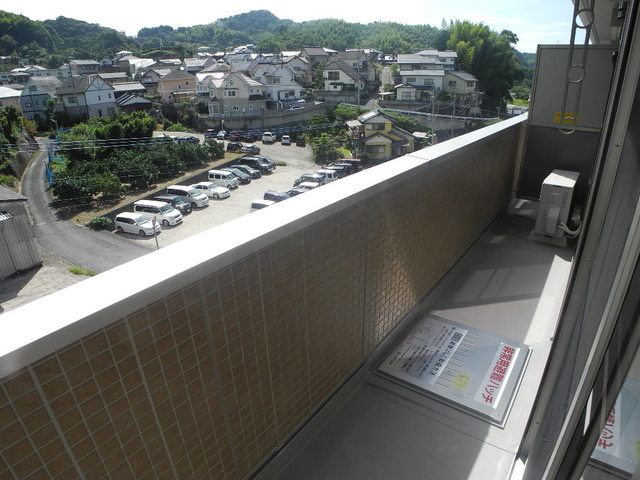 ICHI宮の下のバルコニー