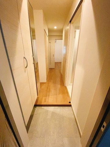 【玄関】 | GRANDIR博多駅南Ⅱ(グランディールハカタエキミナミ2) | 別号室の写真になります。現況優先。