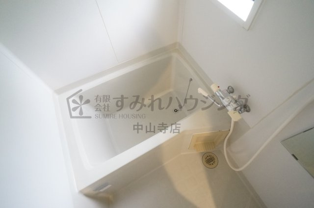 センターフィールド宝塚Ⅰの浴室