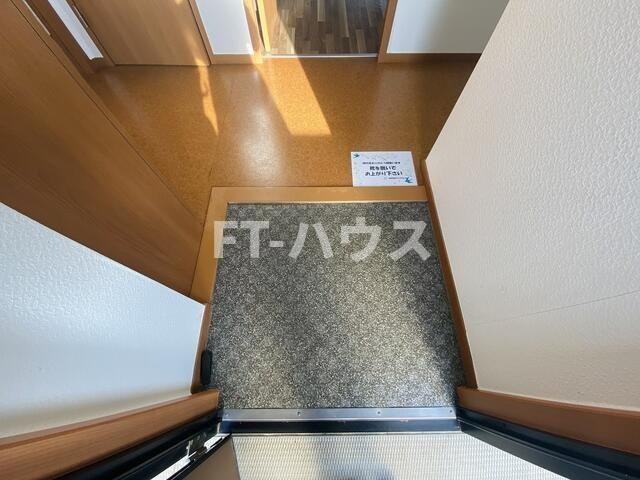 プランドールＡ棟　の玄関