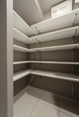 【設備】 | Ｔｅｒｒａ蚕糸の森 | シューズインクローゼット。
