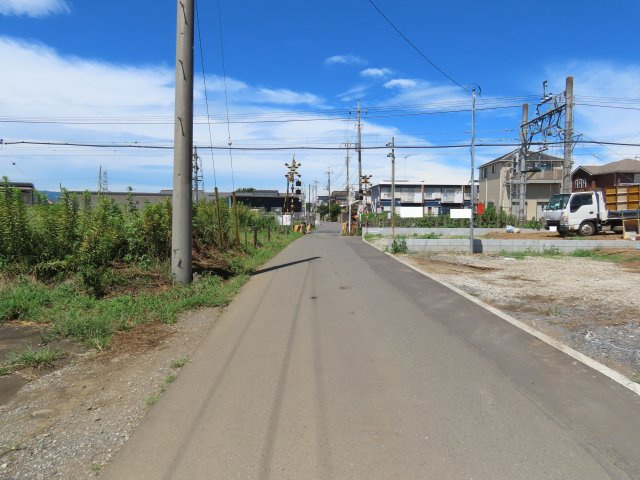 坂戸市浅羽新築戸建の前面道路含む現地写真