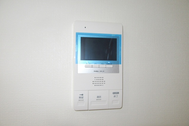 プレシャスハートランド東小岩のセキュリティ|お顔を確認して安心のモニタ付きインターホン完備です♪