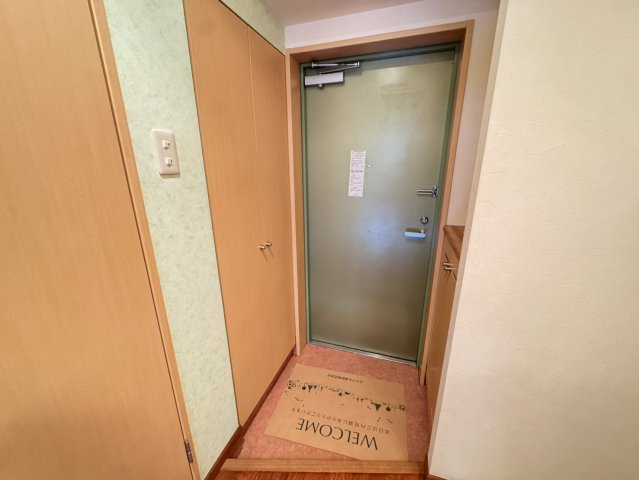 ペリエ市川Ⅰの玄関
