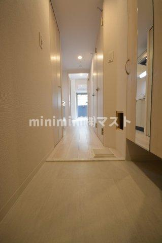 大阪市福島区福島４丁目の賃貸マンションの玄関