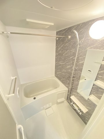 【浴室】 | サクラレジェンド　E | 同タイプの部屋となります