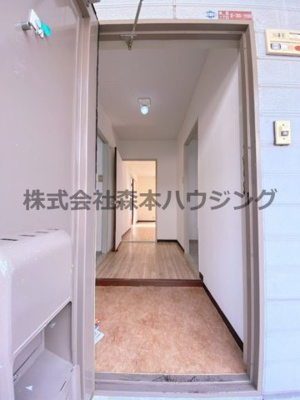 【内装】 | 　ハイメゾン中西　B棟 | ※反転タイプ別室の写真となります。
　設備内容や色調など相違がある場合は実際のお部屋の現状優先となります。