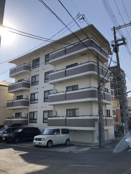 カーサもとやまの外観
