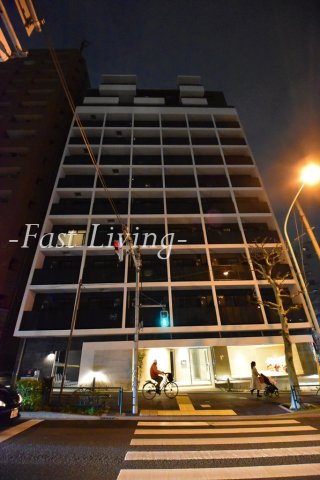 市谷仲之町ビューアパートメントのエントランス