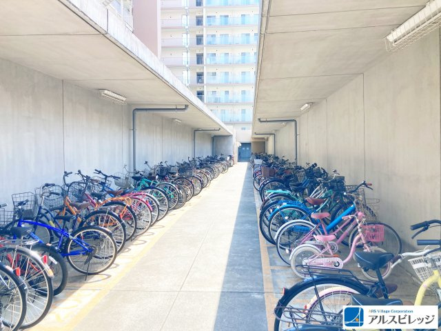 レクセルプラッツァみずほ台の駐輪場|屋根付き駐輪場