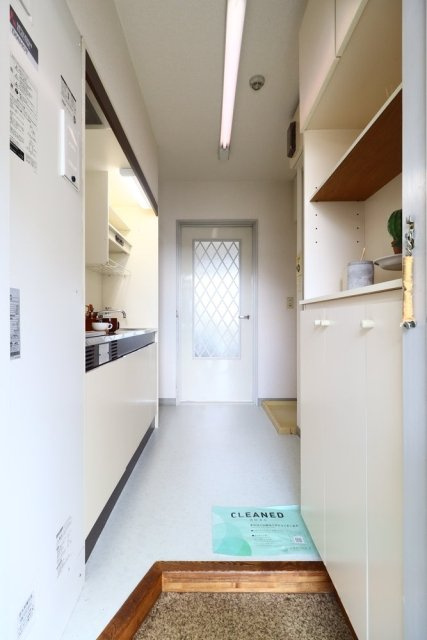 メゾン大野Ⅲの玄関|家具・小物はイメージです