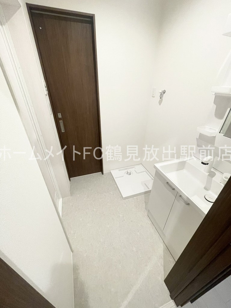 大阪市城東区諏訪１丁目のアパートの洗面所