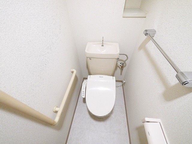 ヴェルドミール平城山のトイレ