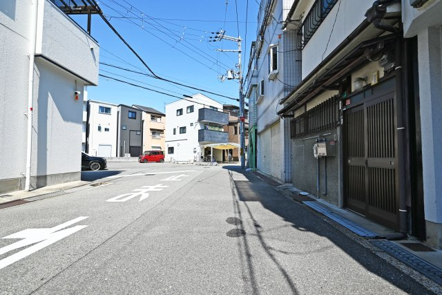 大阪市淀川区塚本５丁目中古戸建│3LDK＋駐車1台可の周辺|近隣に小・中学校が揃っており、お子さまの毎日の通学も安心です。