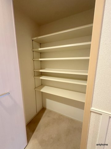 グーラテースUHYの収納