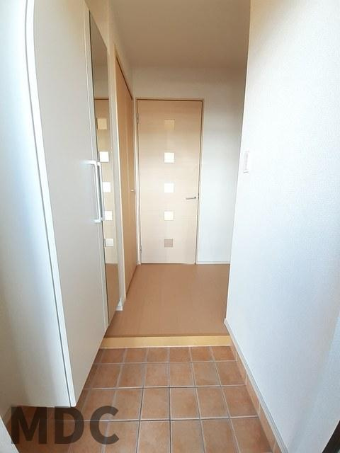 ラルーチェ　Ａの玄関