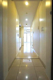 グランフォース町屋の玄関
