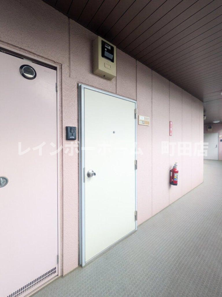 AWAビル※初期費用分割あと払いサービス利用可能物件の玄関
