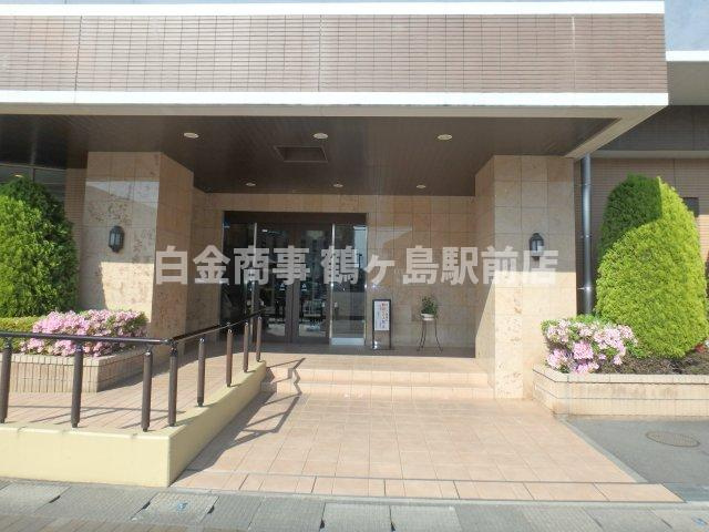 レクセルプラザ若葉の玄関