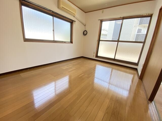 西子飼戸建の内装
