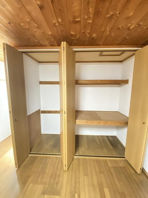 西子飼戸建の収納