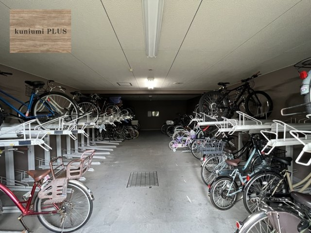 クレアシティ鶴見花博通りの駐輪場