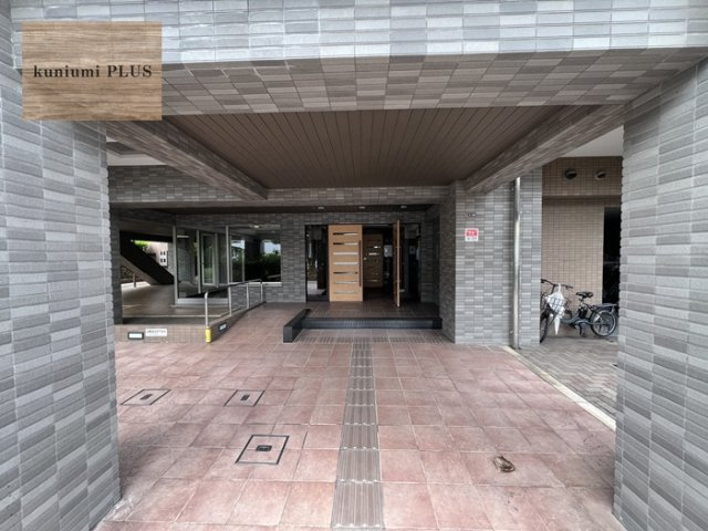 クレアシティ鶴見花博通りのエントランス