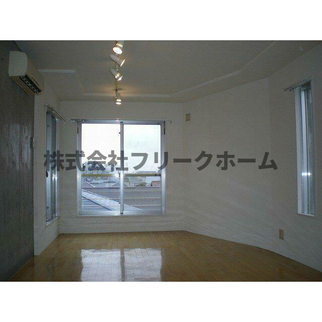 三鷹市下連雀４丁目の賃貸マンションの洋室