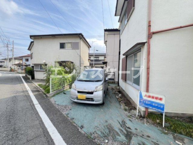 前橋市青柳町　戸建ての駐車場|高崎、前橋のお部屋探しはエンドスケープまで！お客様の理想お聞かせ下さい♪