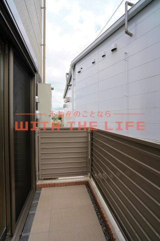 メゾンさくら【10,000円キャッシュバック対象物件】のバルコニー|開放的で明るい空間を演出してくれるバルコニーです