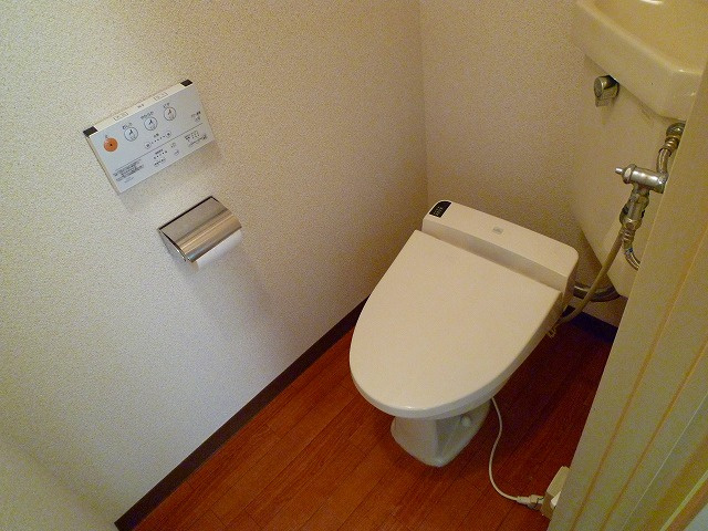 ニューライフ84【キャッシュバック対象】のトイレ|コンパクトで使いやすいトイレです