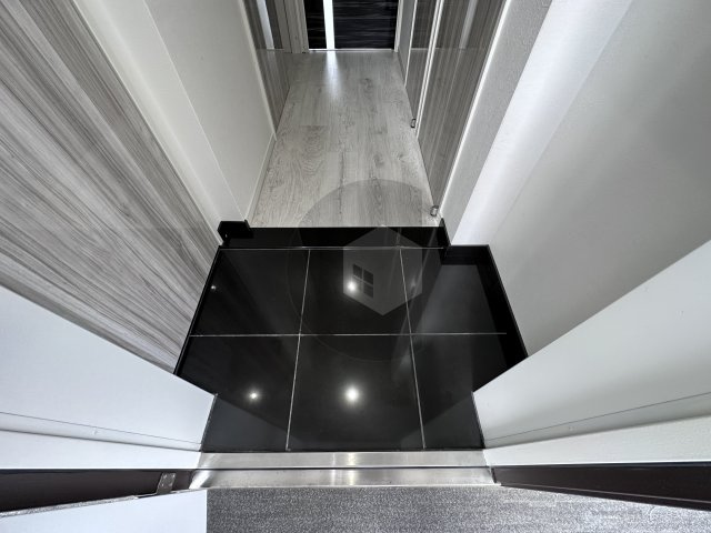 パラゴン布施駅前の玄関