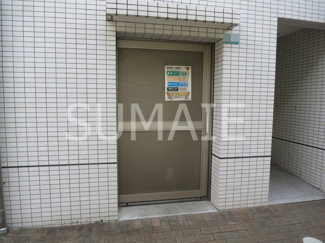 グランシャリオ篠崎のその他共用部分|敷地内ゴミ集積所。
