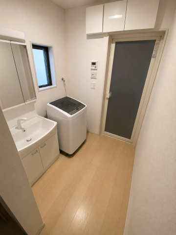 さいたま市緑区三室戸建ての独立洗面台|デジタルステージングをしております
