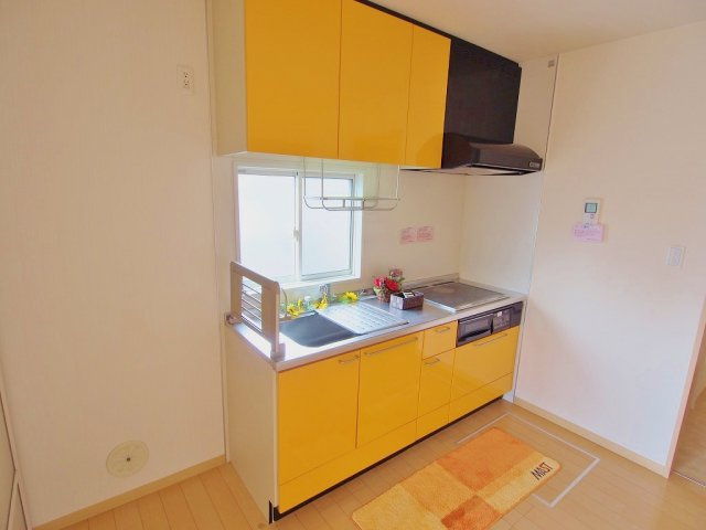ウィングス緑井　B棟のキッチン