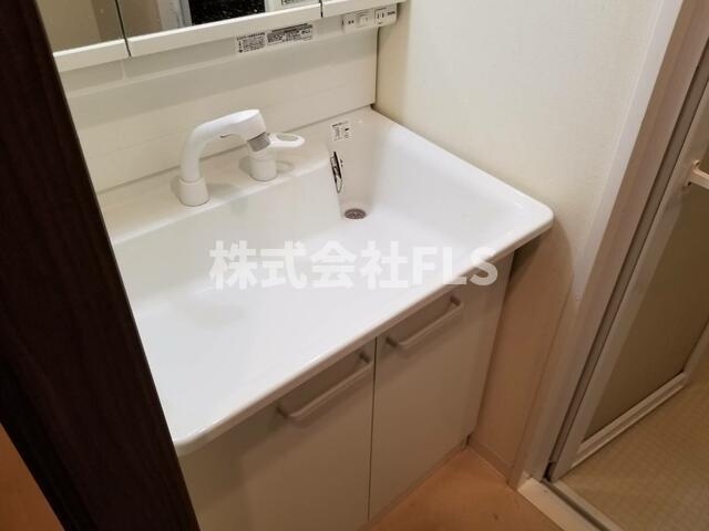 新宿区市谷加賀町２丁目の賃貸マンションの洗面所