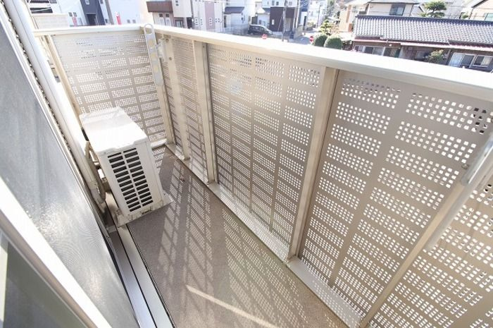D-room上二十町のバルコニー