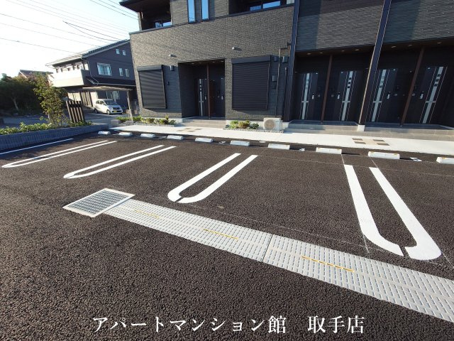 エルヴェの駐車場
