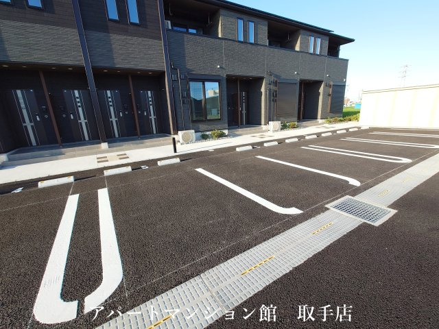 エルヴェの駐車場