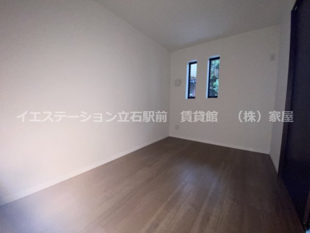 コンフォルディアの洋室