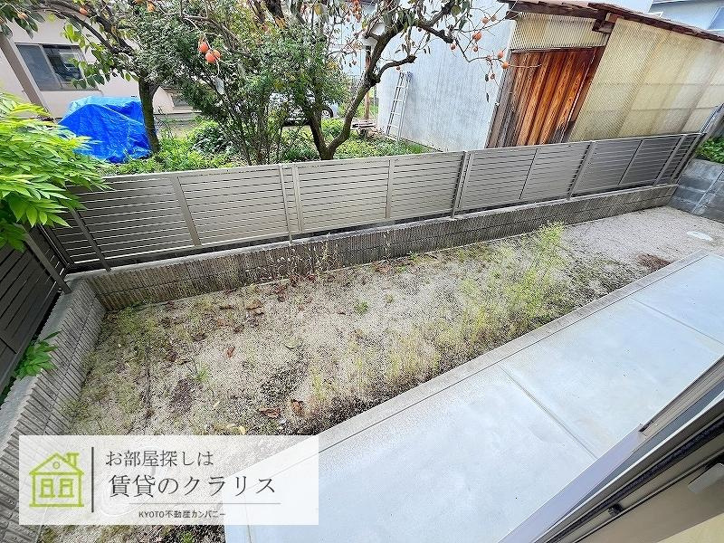 シャーメゾン栄Ⅱの庭