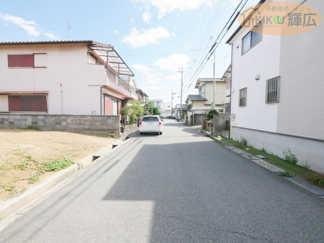 加古郡播磨町宮北1丁目　土地の前面道路含む現地写真
