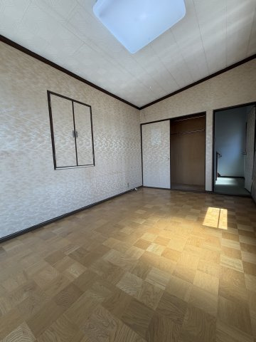 篠原北町２中古戸建の洋室